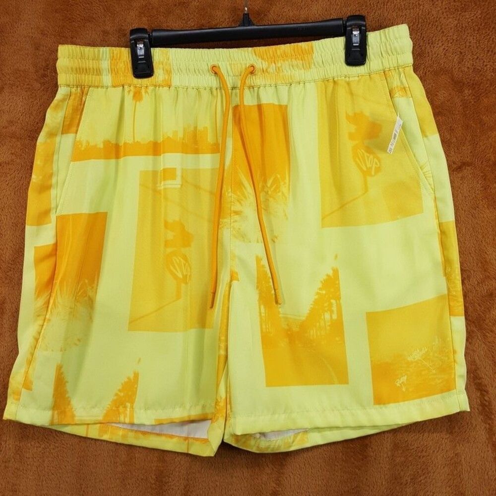 MODE OF ONE Shorts Mens Large Yellow Orange Drawstring Scenic Landscape Pics